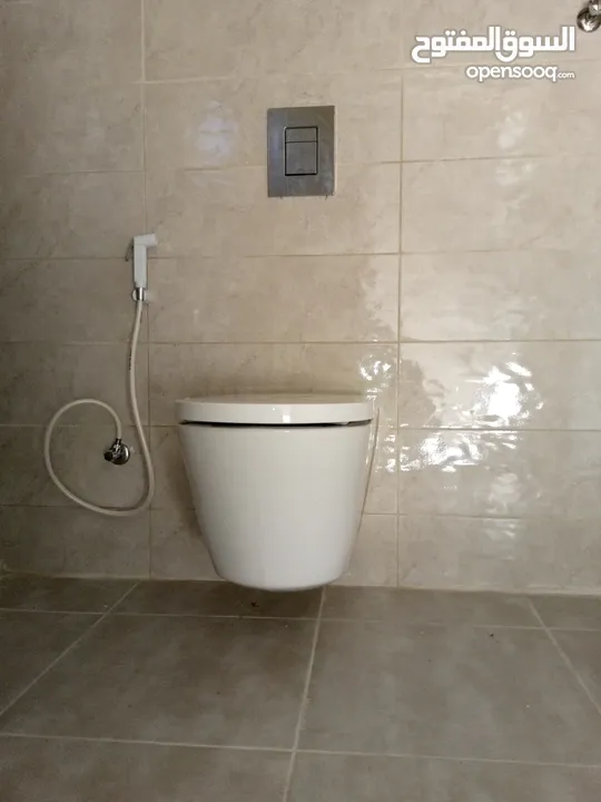 مواسرجي متنقل باب بيتك كافة أنواع الصيانه للمرافق الصحيه و التدفه المركزيه تغير رديترات تنضيف