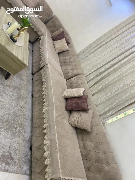 طقم كورنر بحالة جيدة جدا