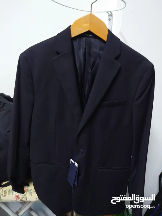 Mango blazer Navy blue size medium/ جاكيت بدلة مانجو جديد مع ليبل