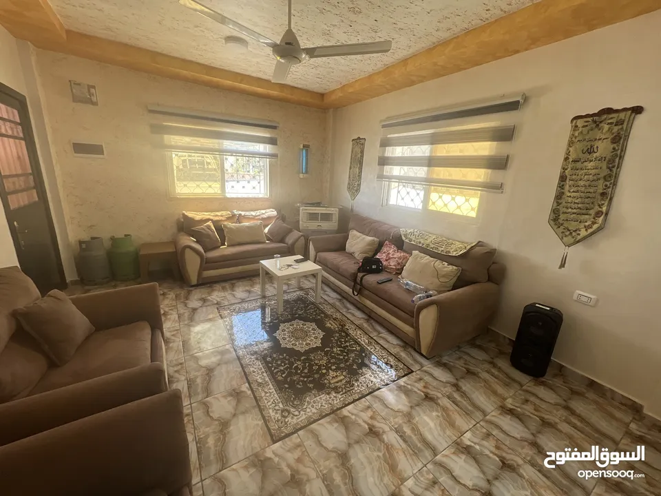شيليه و مزرعة  للبيع او للايجار