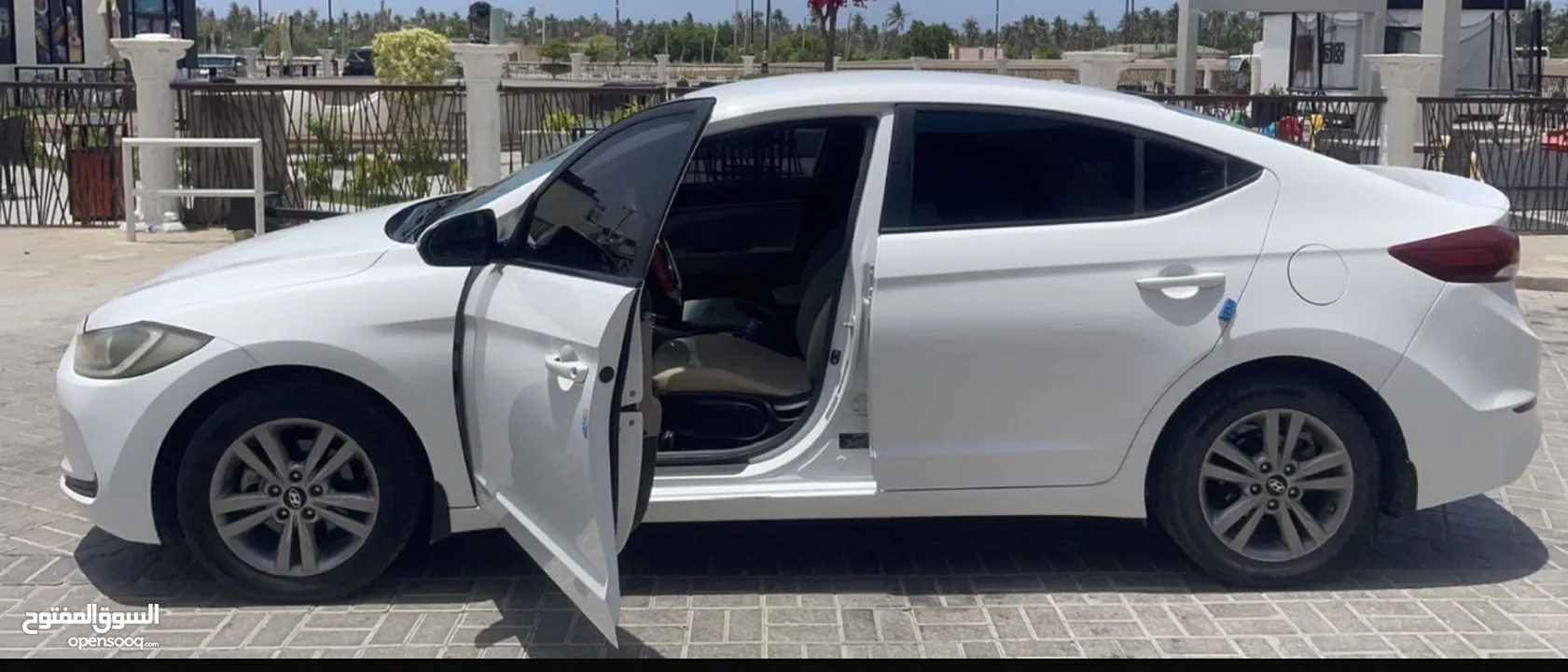 النتر وكالة عمان سيارةخليجي  قابل التفويض السعر السيارة