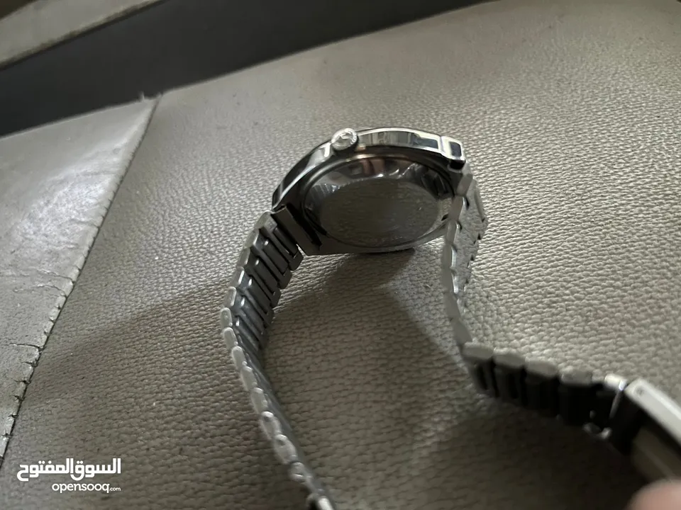 للبيع ساعه اصليه سويسريه اتوماتيك بحاله جيده جدا