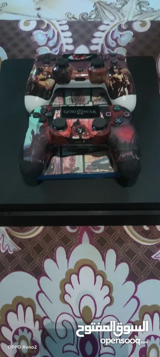 جهاز ps4 سلم  500 جيجا  حساب يحتوي 120 لعبة من ضمنهم  بيجي +فورت نايت + هتمان + كول اوف ديوتي  نازل