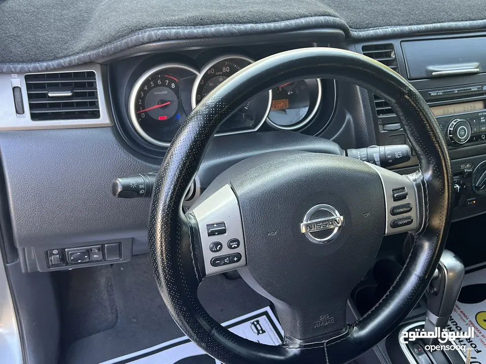 Nissan versa 2009 Automatic