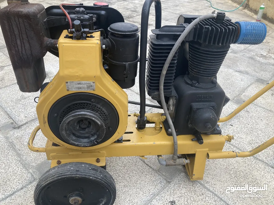 كمبريسر هواء ايطالي تعمل عالديزل