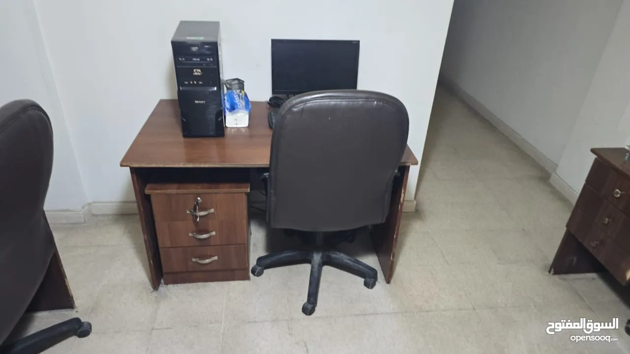 أثاث مستعمل للبيع بداعي السفر بحالة جيدة