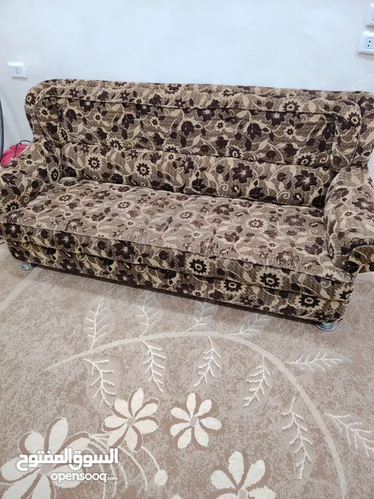 طقم كنب سبع مقاعد