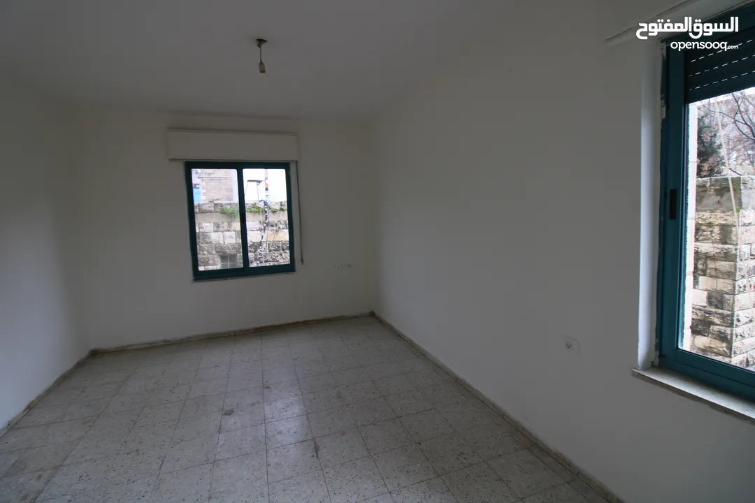 شقة غير مفروشة للإيجار في رام الله التحتا   رقم الشقة : 1421