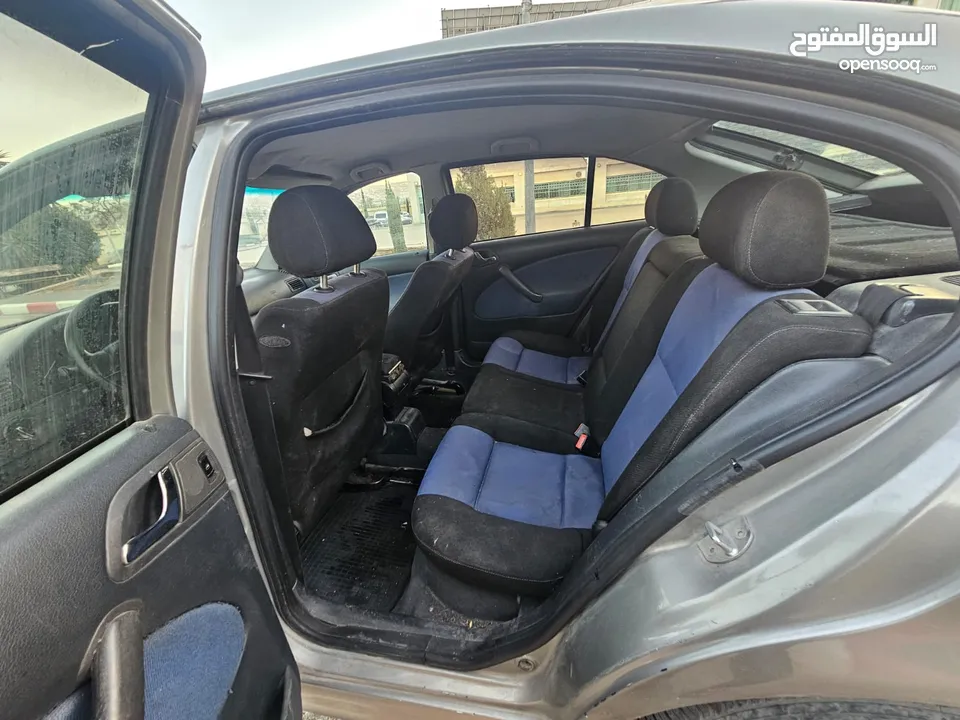 سكودا اوكتافيا 2004