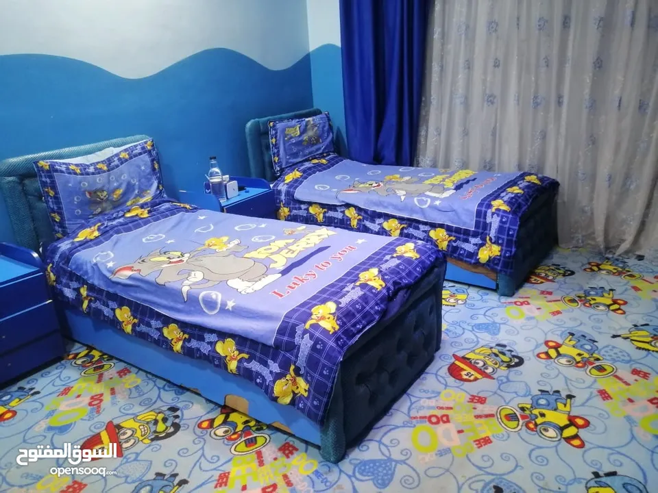 اثاث وغرف نوم للبيع
