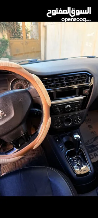 بيجو 2015 بحالة ممتازة ماشية كيلومتر 109000 بنزين فقط كاش