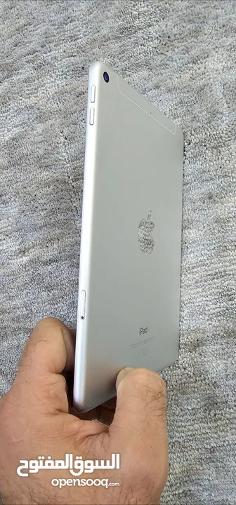 ايباد ميني 5 يدعم خط 4G والذاكره 256 بحال الوكاااله ربنا يباركلك فيه