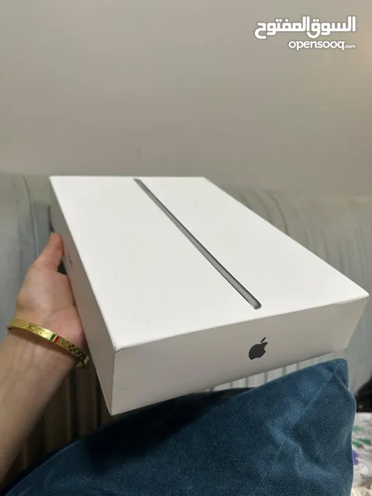 iPad 9 brand new condition, with box under Apple warranty