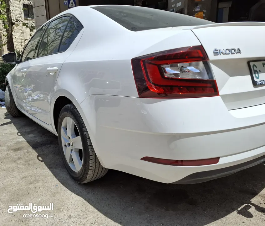 سكودا اوكتافيا برايفت بنزين 1400  اوتوماتيك  تحكم حساسات هوك  .. ترخيص تامين لشهر 2  92000 شيكل كاش