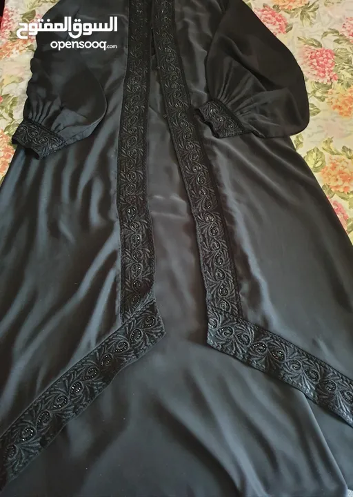 عباءه سوداء مستعمل قياس L