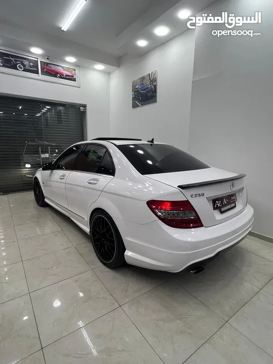 للبيع بسعر حرق كاش او نص بنص مرسيدس C250 فل الفل فتحه سقف كراسي كهرباء برادي خلفيه لدات اماميه وخلفي