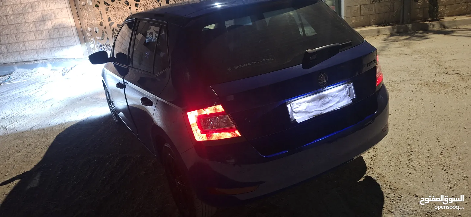 سيارة فابيا هاتشباك تصنيع 2020 black edition