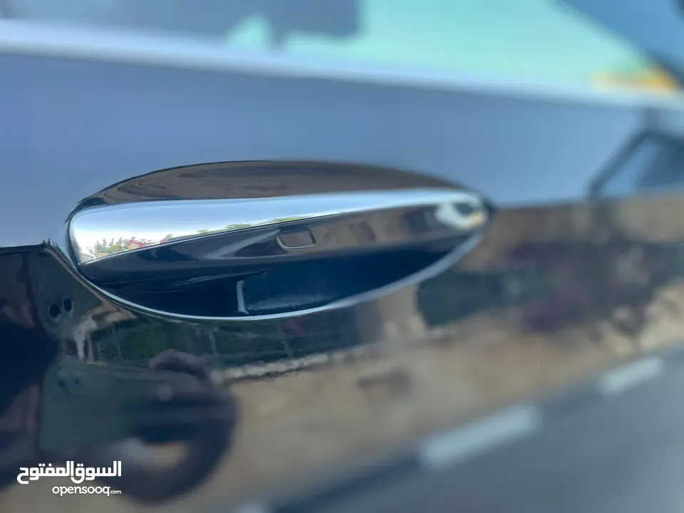 Mercedes benz E300 بنزين بحالة الوكالة