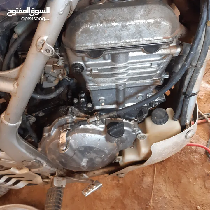 مطلوب ياشباب  نفس المحرك هدا  نواع الموطو كوزكي 250ss