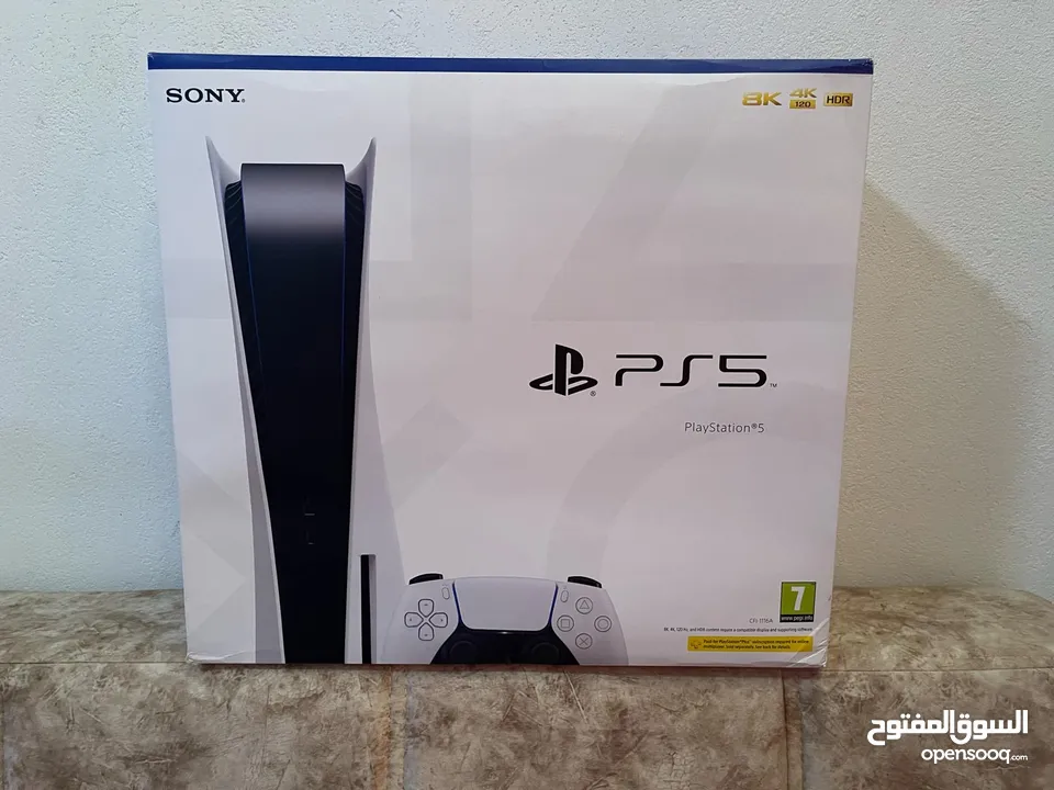 PS5 FAT   مع گفر GOW مع جهاز مبرد و جوستك ثانية .