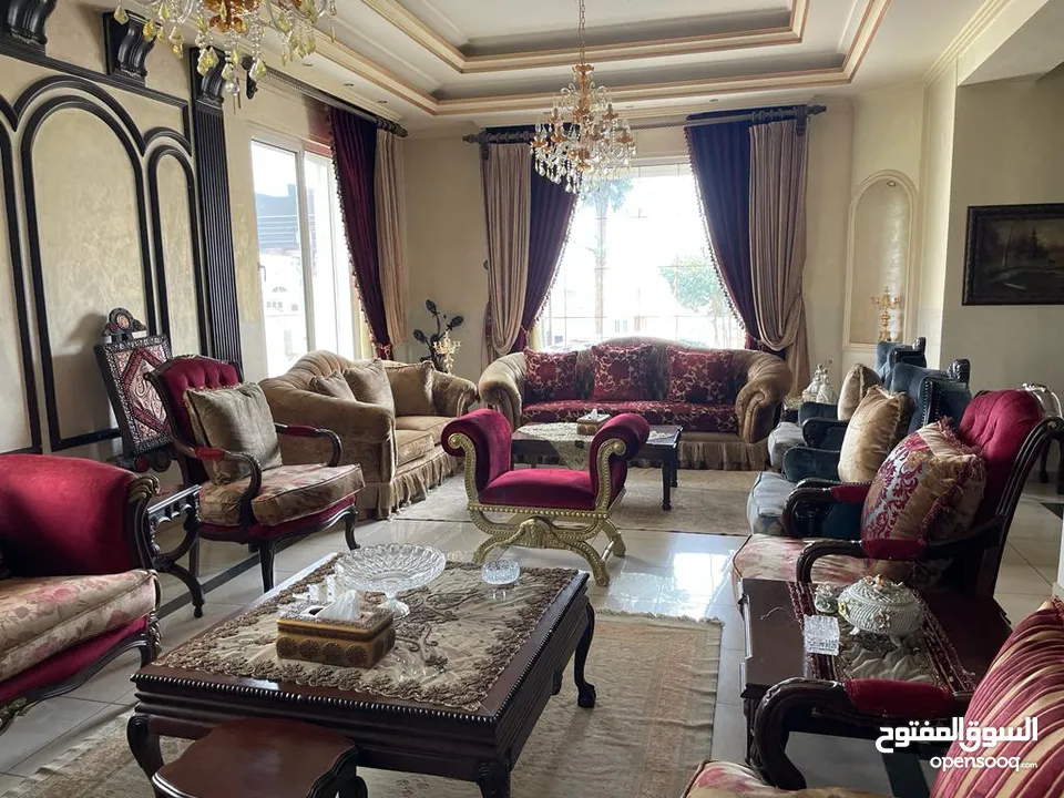 فيلا مستقلة نصف مفروشة في منطقة الظهير للبيع - ref : 14512