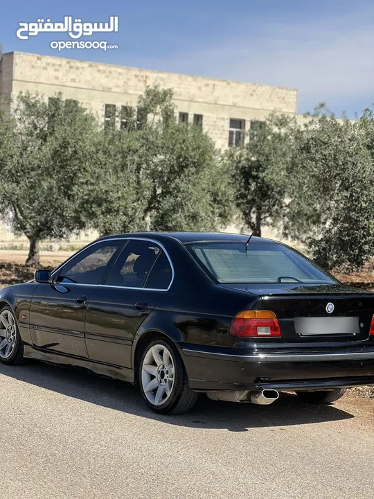 Bmw 520i e39 بي ام دبليو دب جير عادي الرجاء التواصل على رقم بالاعلان  ا2003