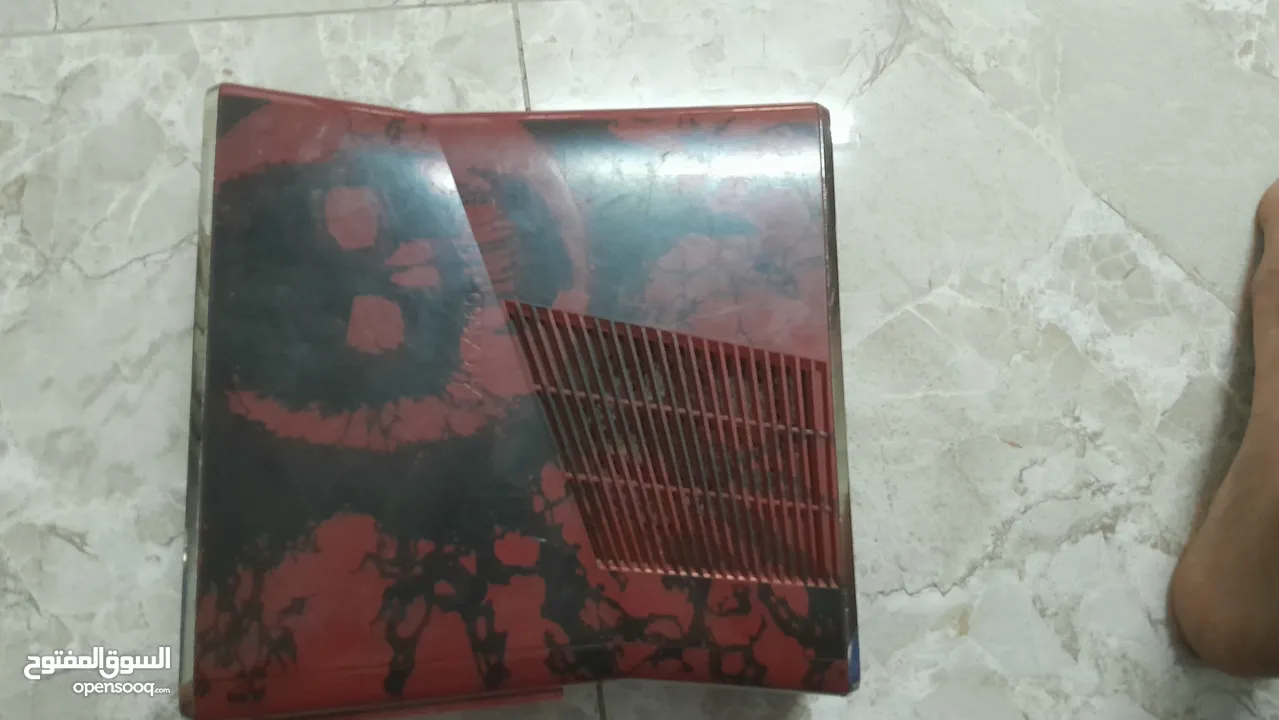 الاكس بوكس بي حال جيد مع سلكه صليه  مع يدي معمولو فورمات
