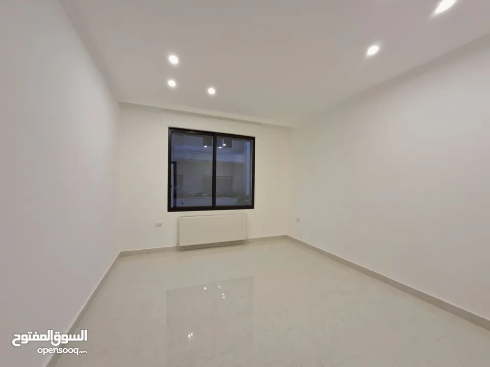 شقة طابق ثاني جديدة ،  مميزة ومطلة للبيع / مساحة (210 - 205 )m2 بأجمل مناطق ضاحية الامير راشد