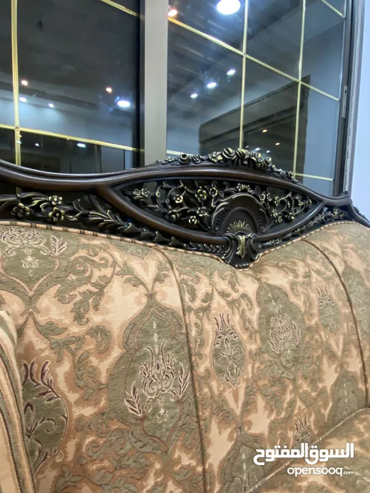 طقم كنب صناعه حلبية 7 مقاعد ثلاثيه