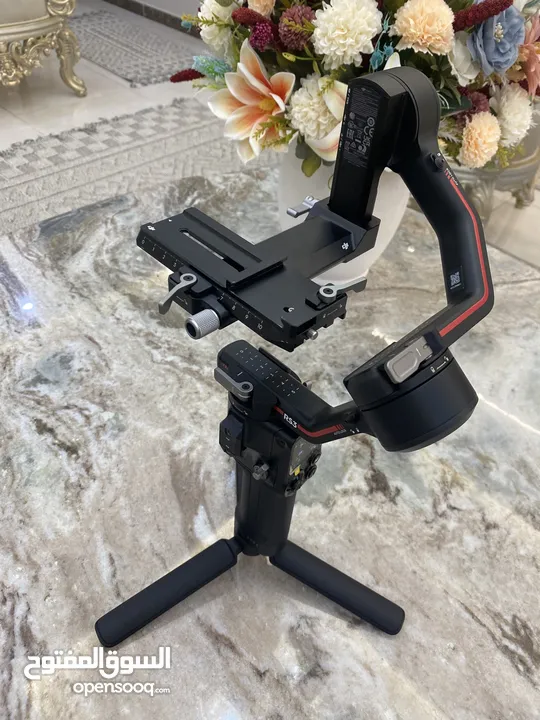 مانع اهتزاز رونين شبه جديدة DJI RS 3