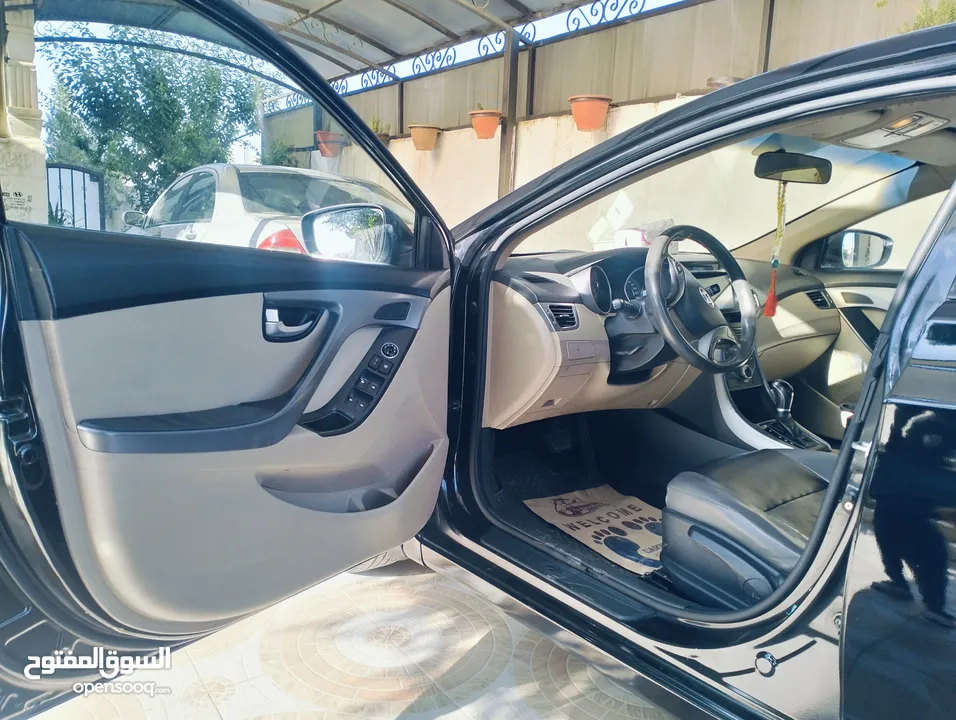 Hyundai Elentra 2016 هيونداي النترا 2016 فحص  كامل بحالة الوكالة بسعر 8200 قابل للتفاوض بعد المعاينة