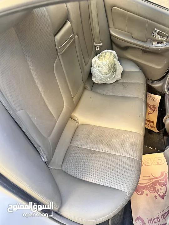 هيونداي افانتي xd 2005 اتومتيك للبيع بحال الوكاله  توب نظافهً