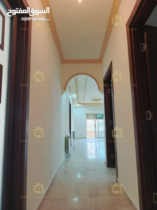 شقة مميزة - الجبيهة - 3نوم1ماستر - 220م - بلكونتين بإطلالــــه مميزة - قرب الخدمات العامة