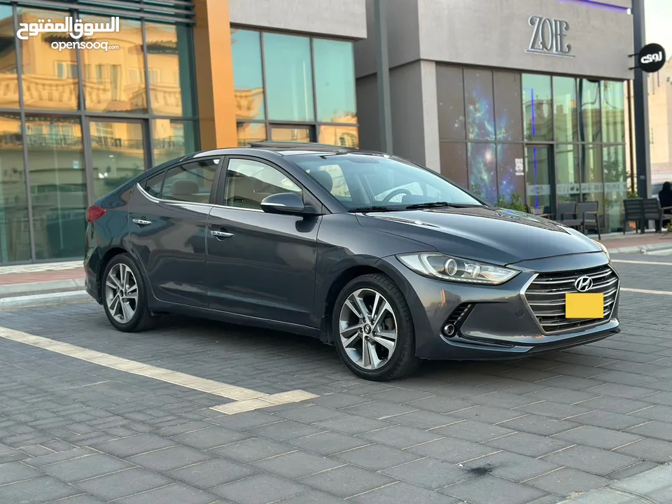 Hyundai Elantra 2017 Oman car 118000 km only