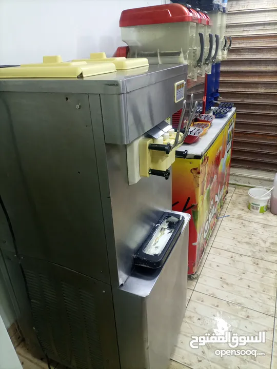 ماكنة بوظة