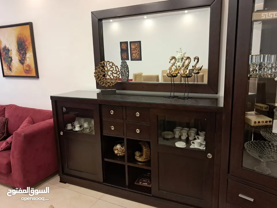 طقم سفرة 8 كراسي . درسوار . فضية