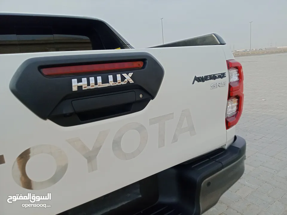 Toyota Hilux Adventure SR5 V6 4.0 L Full Option Model 2022