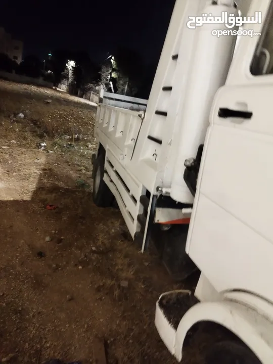 قلاب البي (LB)