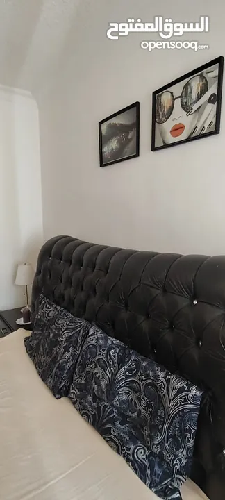 غرفة نوم كاملة لون اسود king size تفصيل خشب لاتيه 18