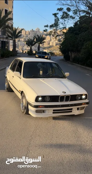 BMW E30 1988