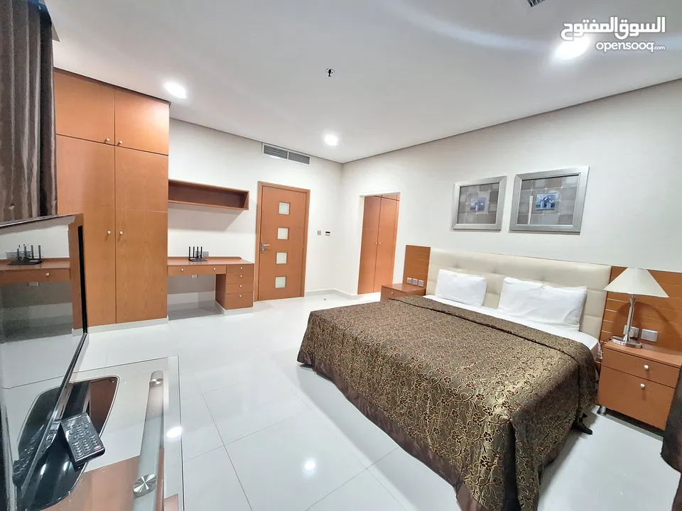 Extremely Spacious  Sea View  Pets friendly  Wifi & Hk Services  Best Amenities
