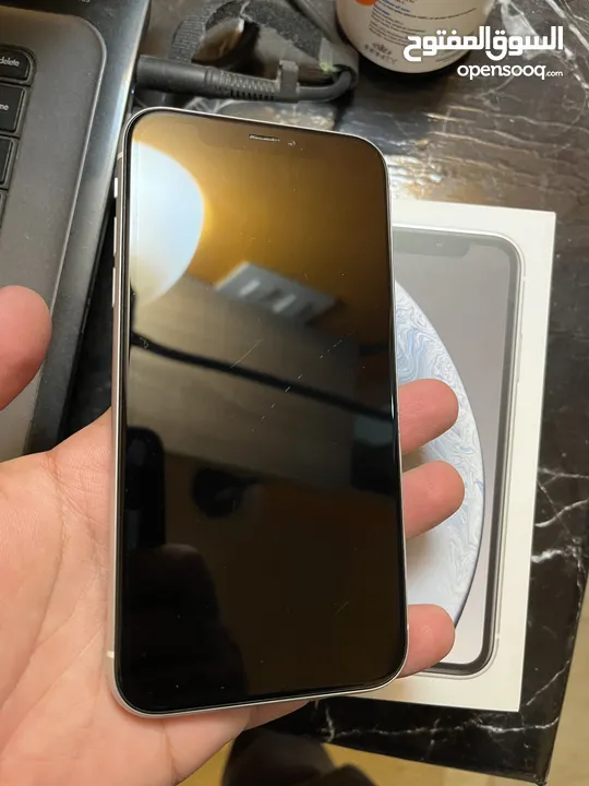 iPhone xr 64g