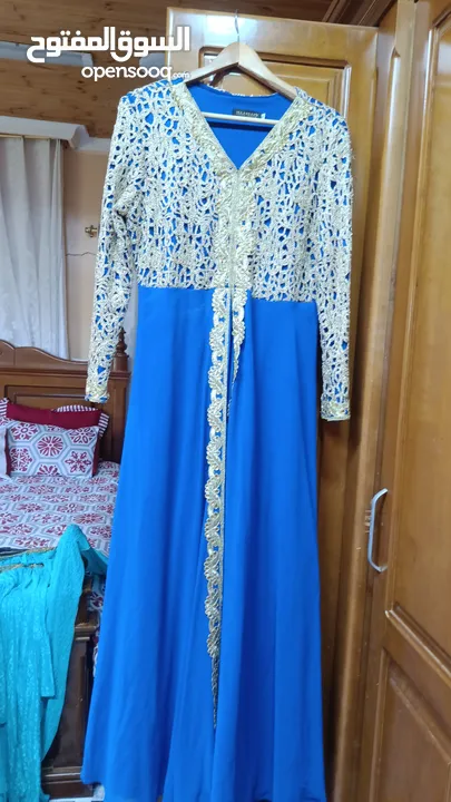 ملابس نسائيه