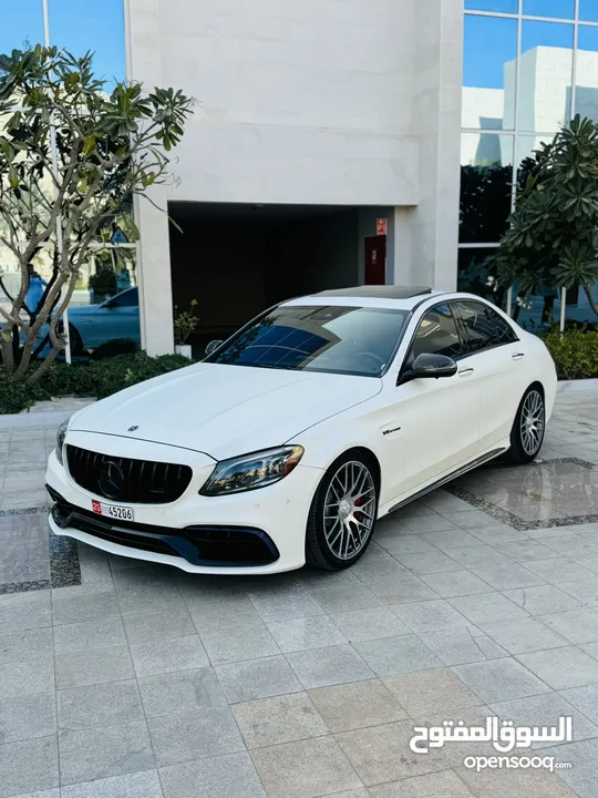 مرسيدس c63AMG مديل 2019 وارد. كندا. كلين. تايتل بدون حوادث