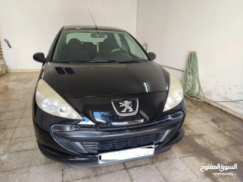 بيجو اصل وكاله يد اولى بحالة ممتازة