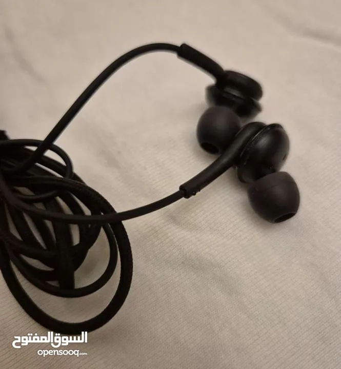 سماعات AKG اخر 5 قطع