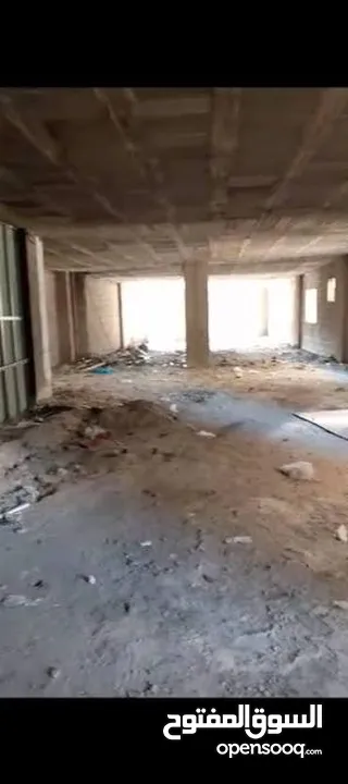 شقق عظم مساحه شقه 130متر بدفعه 10الف شيكل للعظم و 50الف شيكل للمشطب