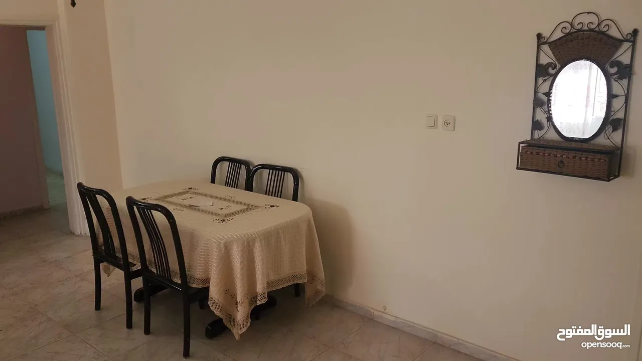 شقه مفروشه للايجار في منطقه العامريه بنابلس