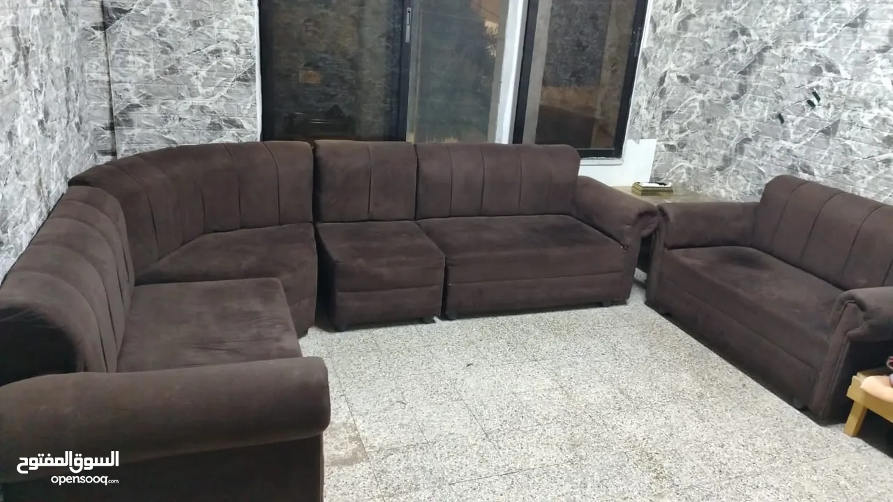 كنب بني كورنر  ممتاز مع كفرات