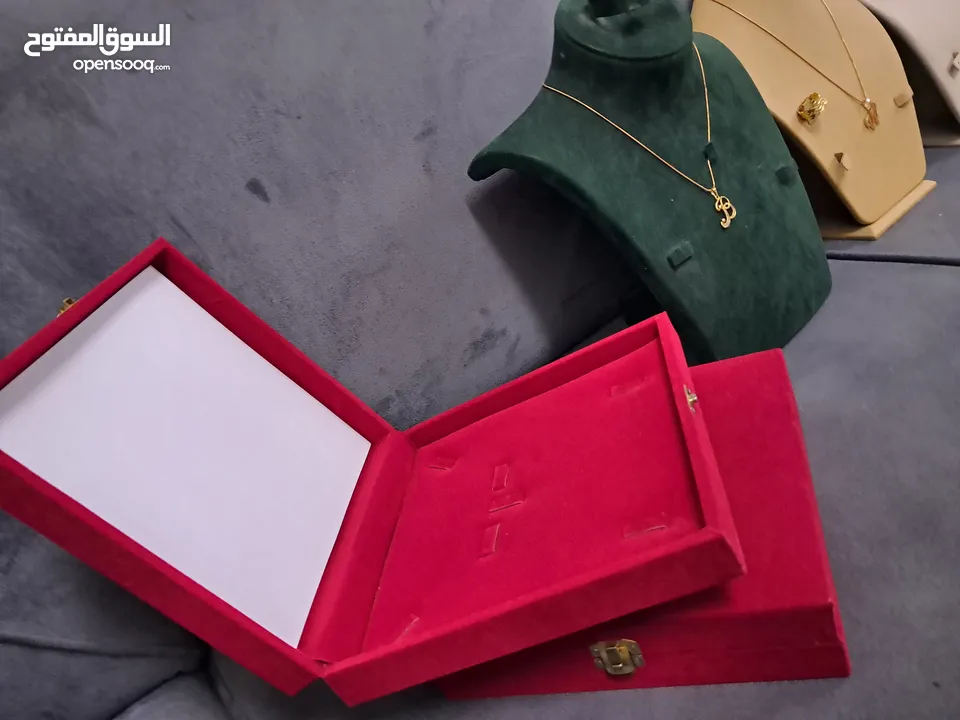 رقاب عرض اكسسوار